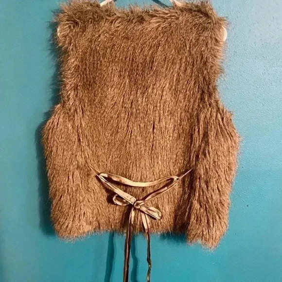 J.Crew Faux Fur Vest With Silk Wrap Belt - Picture 4 of 6